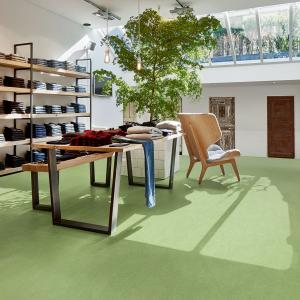 Room scene with Marmoleum Fresco eco-friendly flooring in Leaf