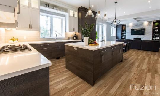 Room scene with Countryside engineered hardwood flooring in Paddock Fence